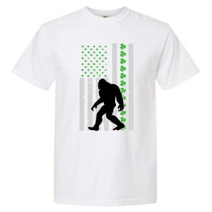 Bigfoot Irish St Patricks Day USA Flag Boy Sasquatch Garment-Dyed Heavyweight T-Shirt