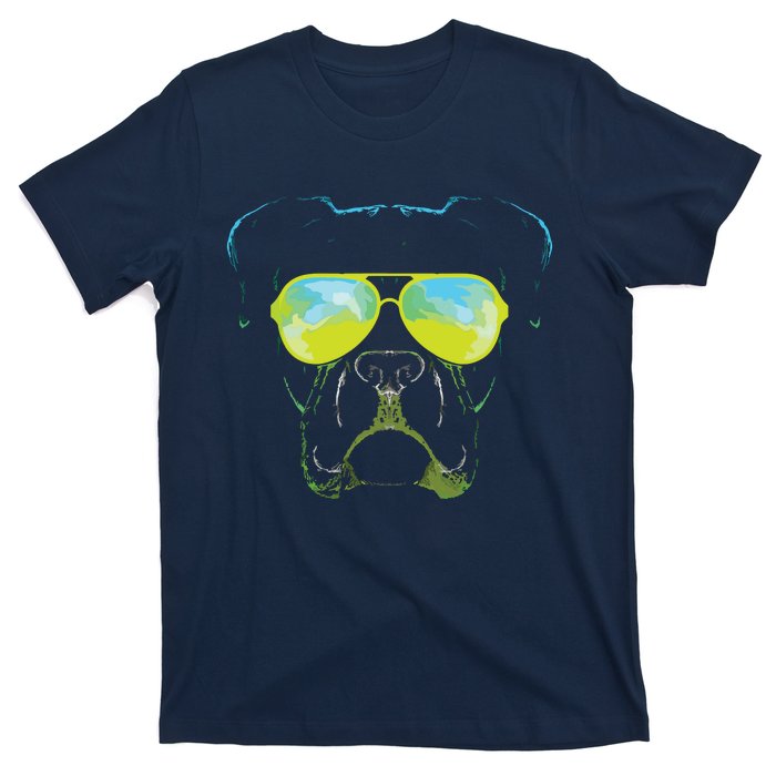 Boxer In Sunglasses Dog Gift Boxer Mom Boxer Dad Gift T-Shirt