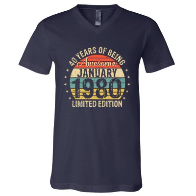 Born January 1980 Limited Edition Bday Gifts 40th Birthday V-Neck T-Shirt