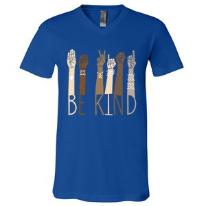 Be Kind Gift Sign Language Hand Talking Funny Teachers Interpreter Asl Gift V-Neck T-Shirt