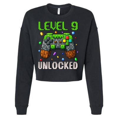 Birthday Level 9 Unlocked 9th Birthday Game Pixel Gift Cropped Pullover Crew