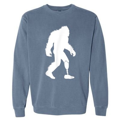 Bigfoot Leg Ampu Sasquatch Wearing Prosthetic Leg Garment-Dyed Sweatshirt