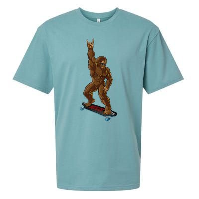 Bigfoot Long Boarding Rock On Sasquatch Big Foot Skate Sueded Cloud Jersey T-Shirt