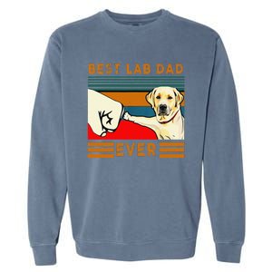 Best Lab Dad Father's Day Dad Gifts Best Labrador Dad Garment-Dyed Sweatshirt