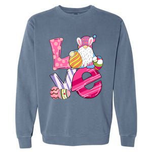 Bunny Love Gnome Rabbit Eggs Hunting Happy Easter Day Funny Garment-Dyed Sweatshirt