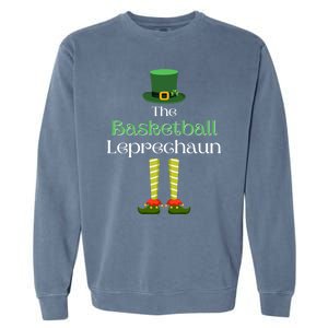 Basketball Leprechaun Matching Family St Patrick's Day Gift Garment-Dyed Sweatshirt