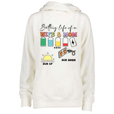 Battery Life Of A Wife & Mom Womens Funnel Neck Pullover Hood