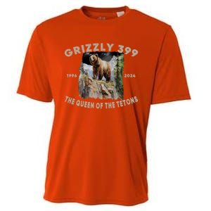 Bear Lovers Queen Of The Tetons Grizzly 399 National Park Cooling Performance Crew T-Shirt