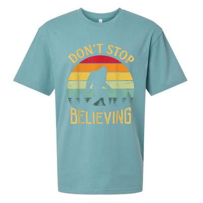 Bigfoot Lovers Retro Vintage DonT Stop Believing Bigfoot Sueded Cloud Jersey T-Shirt