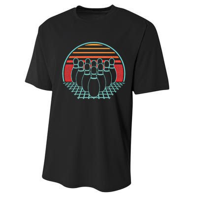 Bowling Lover Retro Vintage 80s Style 10 Pin Player Bowler Gift Performance Sprint T-Shirt