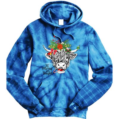 Be Merry And Bright Christmas Highland Cow Farming Farmer Tie Dye Hoodie