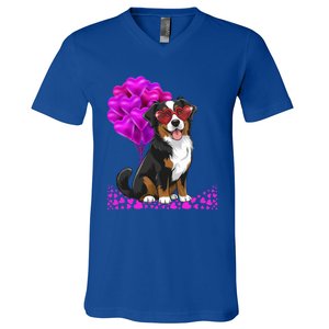 Bernese Mountain Dog Mom Valentine’S Day Pet Lover Design Cute Gift V-Neck T-Shirt