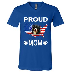 Bernese Mountain Dog Bernese Mountain Proud Patriot Mom Cute Gift V-Neck T-Shirt