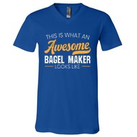 Bagel Maker Foodie Bread Bakery Food Jewish Sesame Sead Gift V-Neck T-Shirt