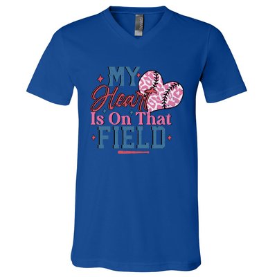 Baseball Mom Heartwarming Design For Proud Baseball Moms Funny Gift V-Neck T-Shirt