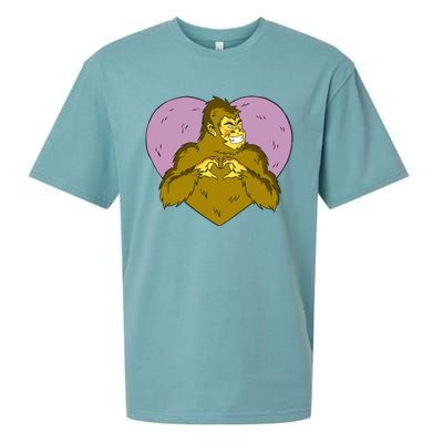 Bigfoot Monster Heart Cute Gift Sueded Cloud Jersey T-Shirt