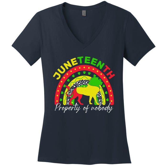 Boho Melanin Lion Black Juneteenth Property Of Nobody 1865 Women's V-Neck T-Shirt