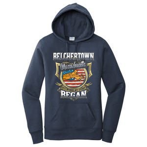 Belchertown Massachusetts Usa Flag 4th Of July Funny Gift Women's Pullover Hoodie