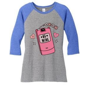 Be Mine Xoxo Hugs Kisses Groovy Retro Valentine's Day Couple Gift Women's Tri-Blend 3/4-Sleeve Raglan Shirt