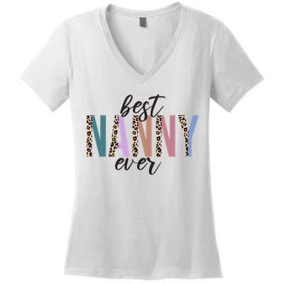 Best Nanny Ever Cheetah Cute Gift Women's V-Neck T-Shirt