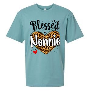 Blessed Nonnie Leopard Print Nana Mother's Day Grandma Mama Cool Gift Sueded Cloud Jersey T-Shirt