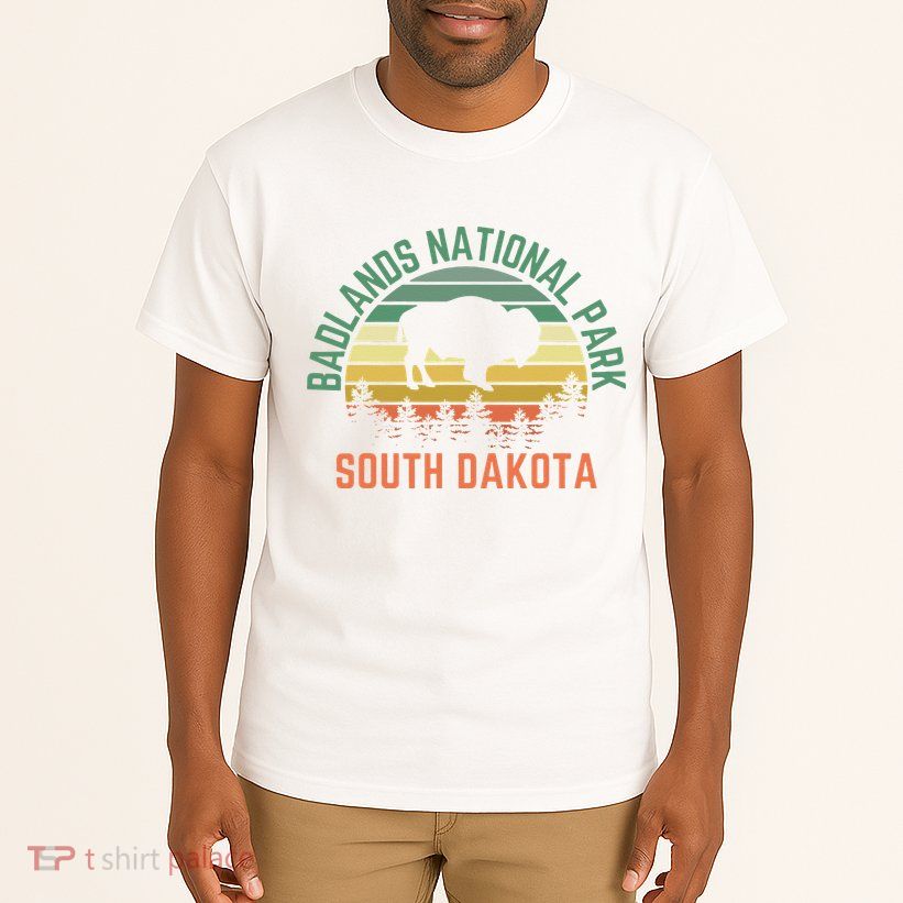 Badlands National Park South Dakota Buffalo Retro Sunset Tall T-Shirt