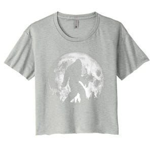 Bigfoot Night Stroll! Cool Full Moon & Trees Sasquatch Women's Crop Top Tee