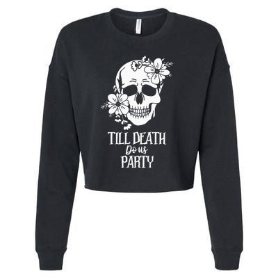 Bride or Die Skull Halloween Gothic Style Bachelorette Party Cropped Pullover Crew