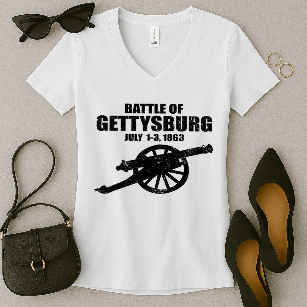 Battle Of Gettysburg Battlefield US American Civil War Women's V-Neck T-Shirt
