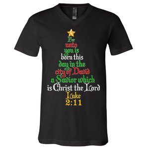  Born A Savior Christmas Christ The Lord Bible Verse V-Neck T-Shirt