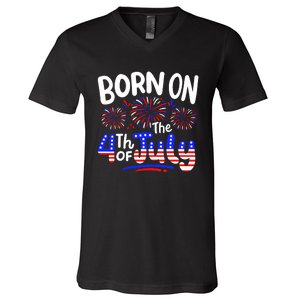 Born On The 4th Of July Birthday Party Usa V-Neck T-Shirt