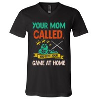 Billiard Player Billard 8 Ball Pool V-Neck T-Shirt