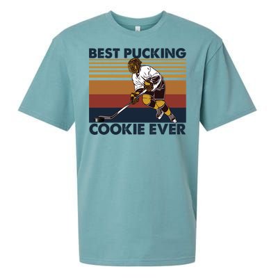 Best Pucking Cookie Ever Funny Hockey Aunt Saying Gift Sueded Cloud Jersey T-Shirt