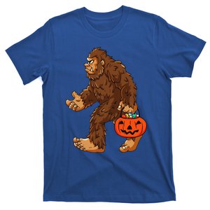 Bigfoot Pumpkin Candy Halloween Costume Sasquatch Lovers T-Shirt