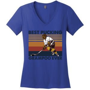 Best Pucking Grampoo Ever Funny Hockey Grandma Saying Gift Women's V-Neck T-Shirt