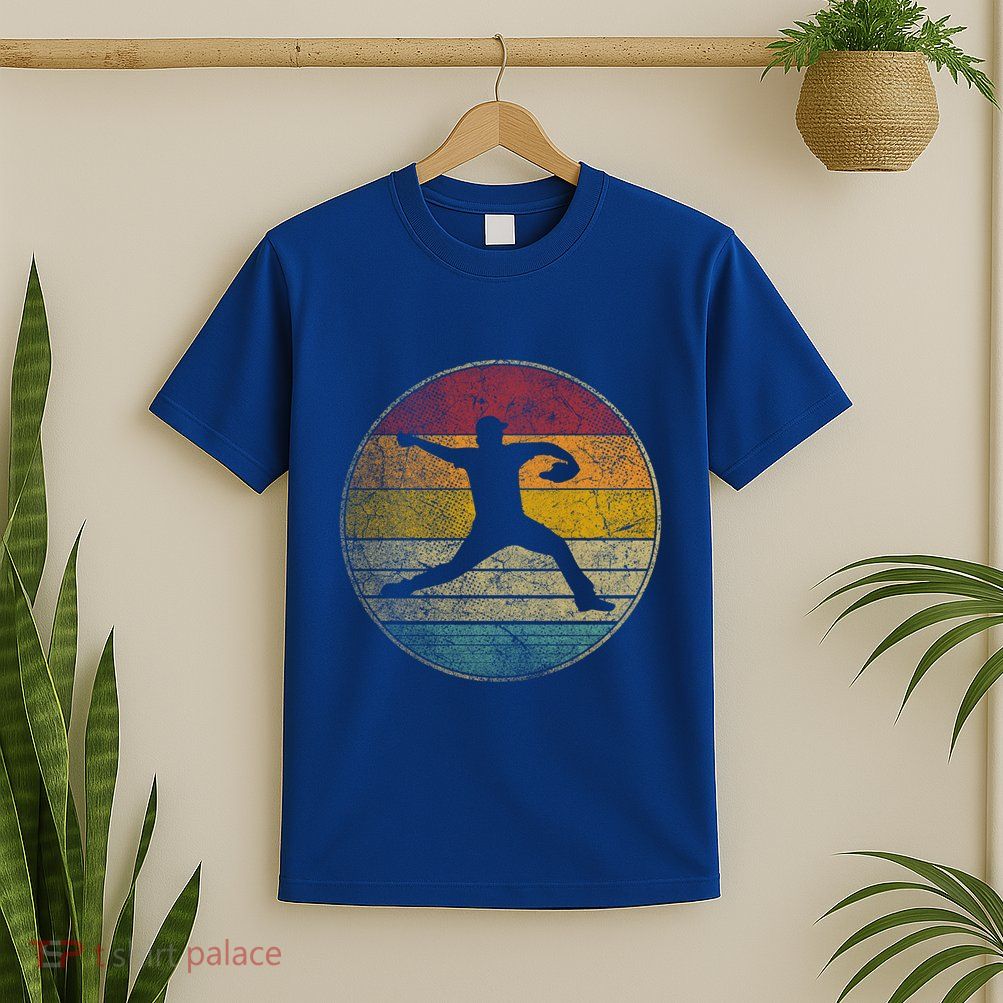 Baseball Pitcher Pitching Ball Glove Retro 70s 80s 90s Gift T-Shirt