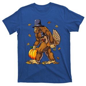 Bigfoot Pilgrim Turkey Pumpkin Thanksgiving Day T-Shirt