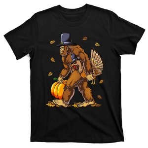 Bigfoot Pilgrim Turkey Pumpkin Thanksgiving Day T-Shirt