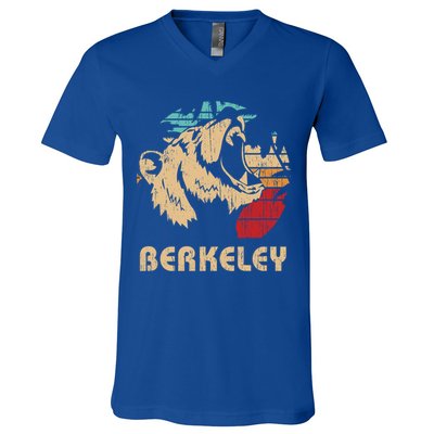Berkeley Retro Bear Roaring Design Cute Gift Berkeley California Gift V-Neck T-Shirt