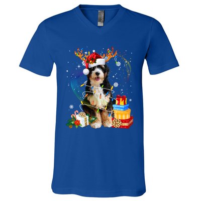 Bernedoodle Reindeer Christmas Lights Funny Dog Xmas Gift Cool Gift V-Neck T-Shirt