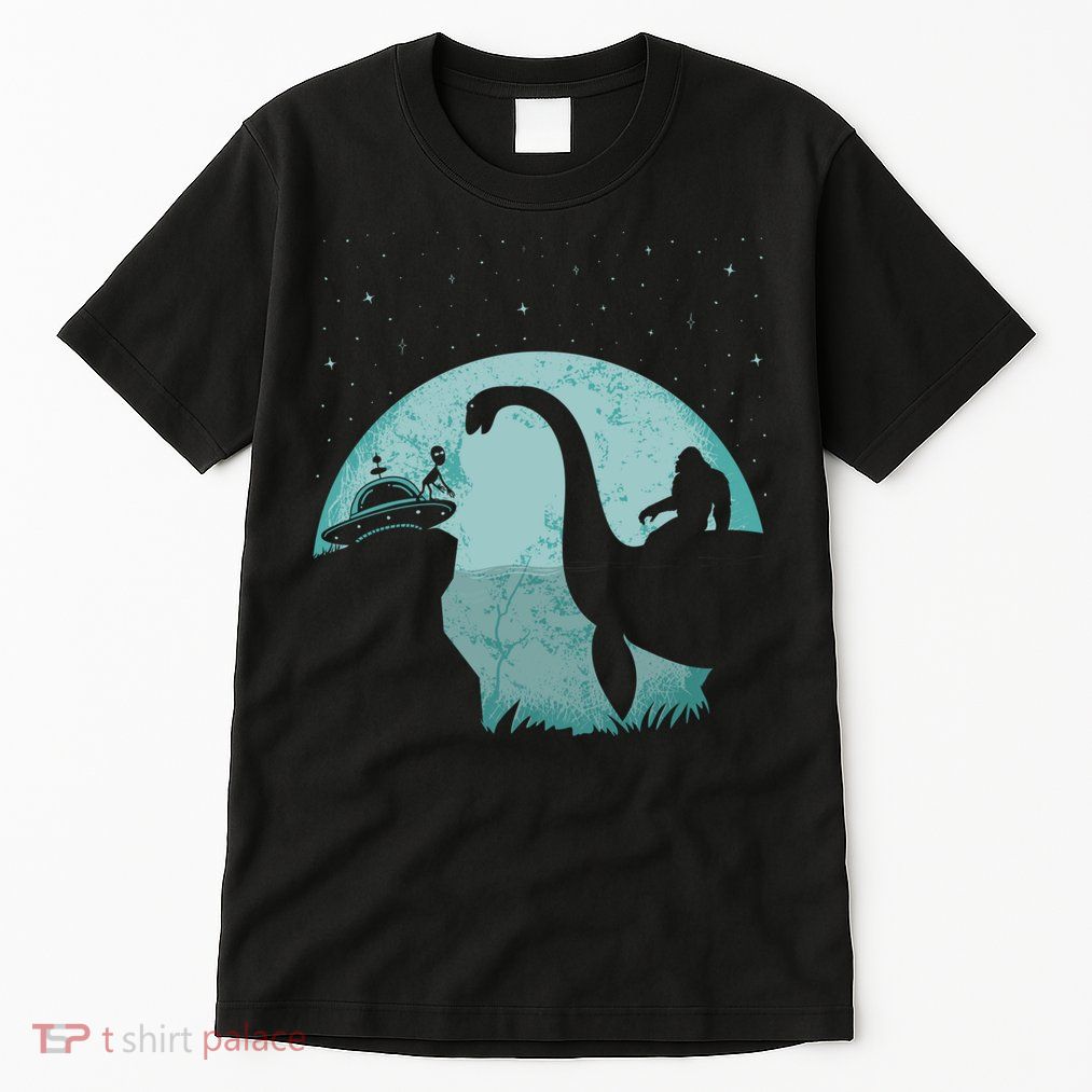 Bigfoot Riding Loch Ness Monster Sasquatch Ufo Abduction Tall T-Shirt