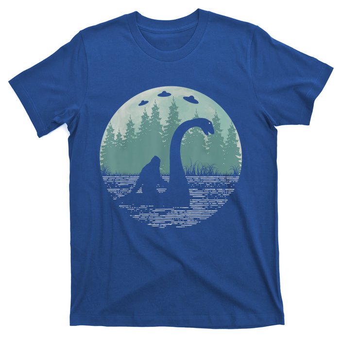 Bigfoot Riding Loch Ness Monster Nessie Funny Sasquatch Ufo T-Shirt