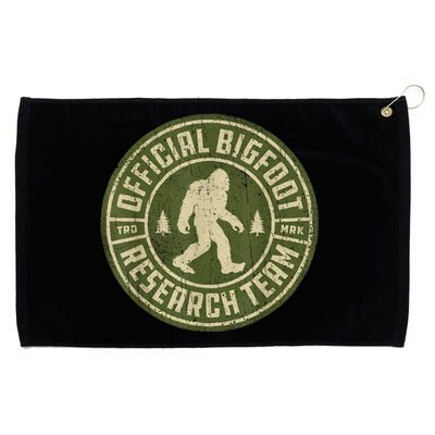 Bigfoot Research Team Retro Vintage Sasquatch Men Women Grommeted Golf Towel