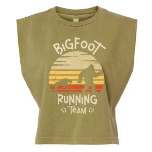 Bigfoot Running Team Yeti Sasquatch Garment-Dyed Women's Muscle Tee