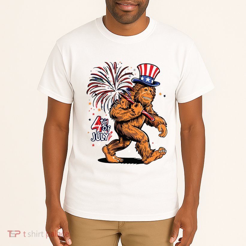 Bigfoot Sasquatch 4th Of July Fireworks Tall T-Shirt