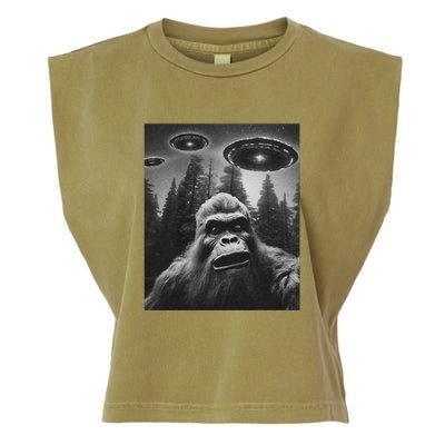 Bigfoot Sasquatch Alien Ufo Garment-Dyed Women's Muscle Tee