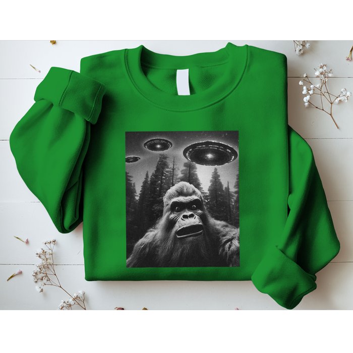 Bigfoot Sasquatch Alien Ufo Sweatshirt