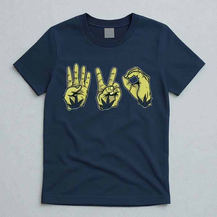 Best Stoner Artwork 420 Marijuana Gift Weed Lover Reefer T-Shirt