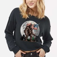 Bigfoot Sasquatch American Flag Full Moon Patriotics Cropped Pullover Crew