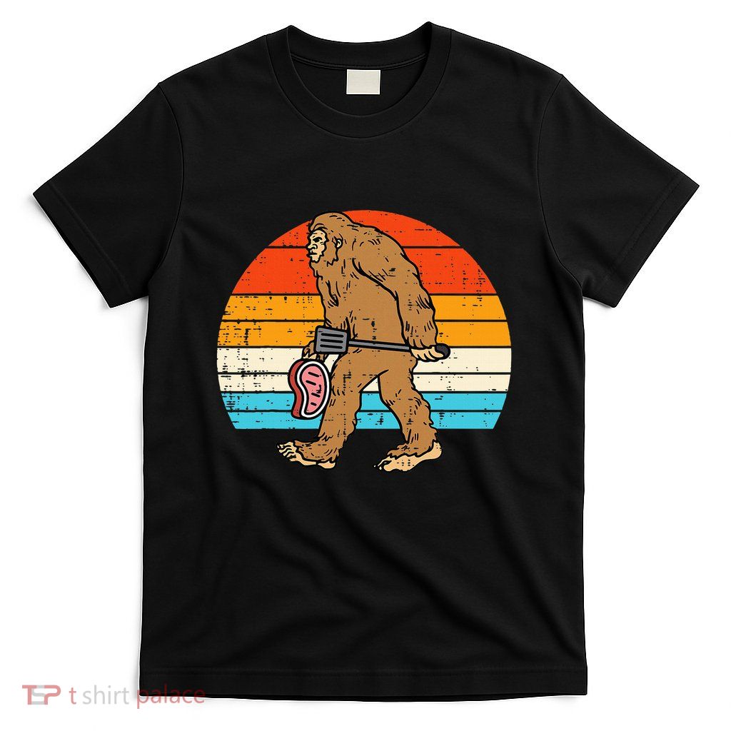 Bigfoot Sasquatch Bbq Retro Barbecue Grilling T-Shirt